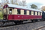 Rathgeber ? - Rhön-Zügle "140 202 Schwerin"
15.10.2023
Fladungen, Bahnhof [D]
Dennis Mellerowitz