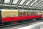 Raw Schöneweide ? - S-Bahn Berlin "888 001-5"
08.06.2003
Berlin, Ostbahnhof [D]
Ernst Lauer