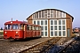 Uerdingen 57116 - HEM "795 122-1"
02.10.1987
Hamm (Westfalen), Bahnhof Hamm RLE, Lokschuppen [D]
Christoph Beyer