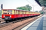 WUMAG ? - S-Bahn Berlin "476 032-8"
31.07.1998
Berlin, Bahnhof Zoo [D]
Ernst Lauer